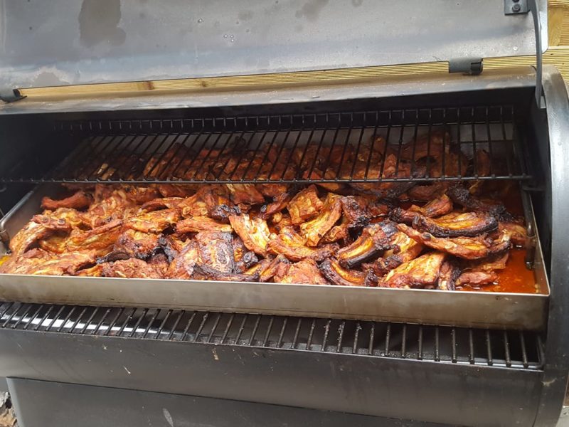 Rippchen aus dem Smoker