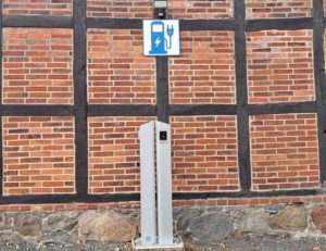 Ladestation 1.jpg1 1